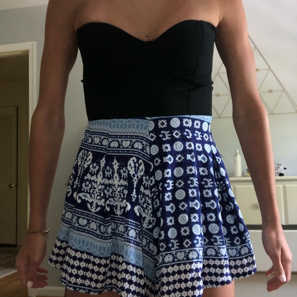 Blue printed strapless romper - Picture 2 of 4